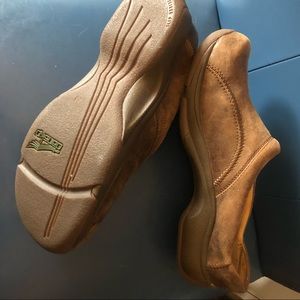 Shoes - slides. Brown. Size 9. Dansko.